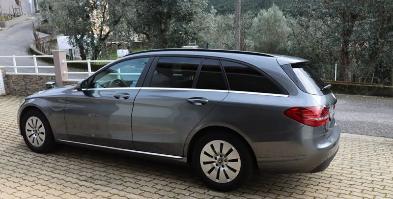 Mercedes-Benz C • 2020 • 108,000 km 3