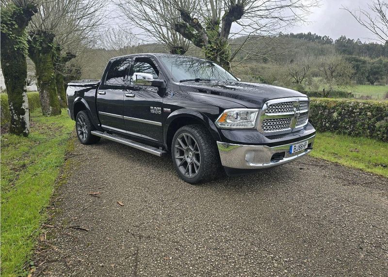 Dodge RAM • 2012 • 250,000 km 2