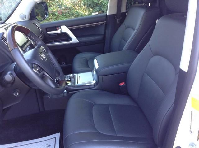 Toyota Land Cruiser • 2016 • 4,380 km 7