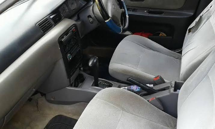 Nissan Sunny ex saloon • 1996 • 18,000 km 9