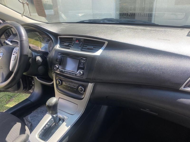 Nissan Sentra Advance • 2016 • 160,000 km 10