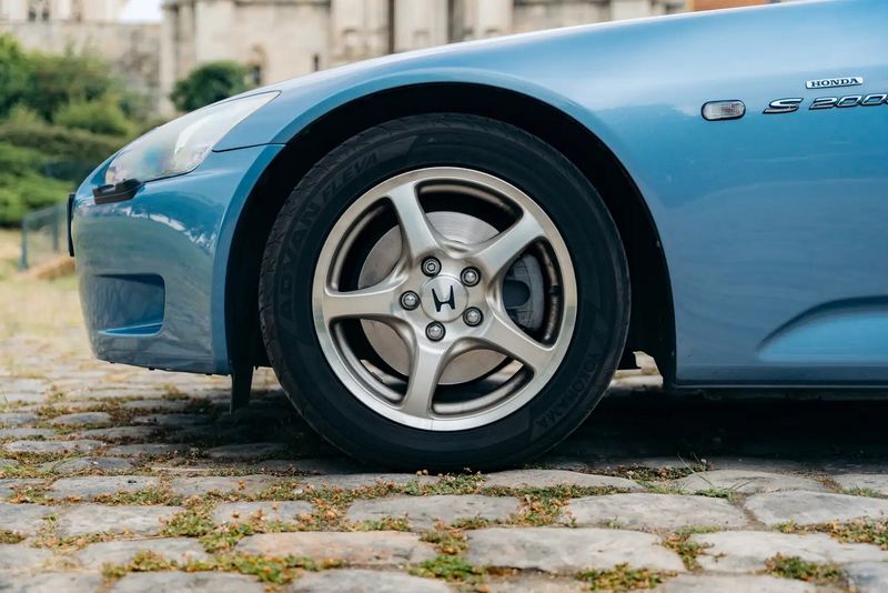 Honda S2000 • 2003 • 78,000 km 6