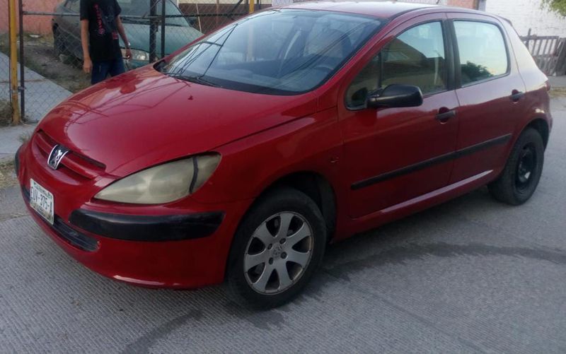 Peugeot 307 • 2004 • 16,000 km 1