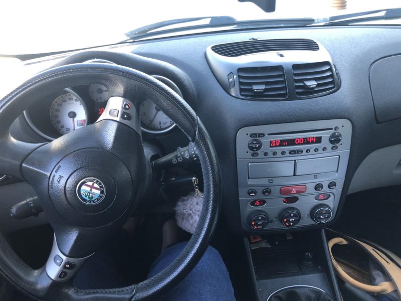 Alfa Romeo 147 • 2002 • 256,000 km 1