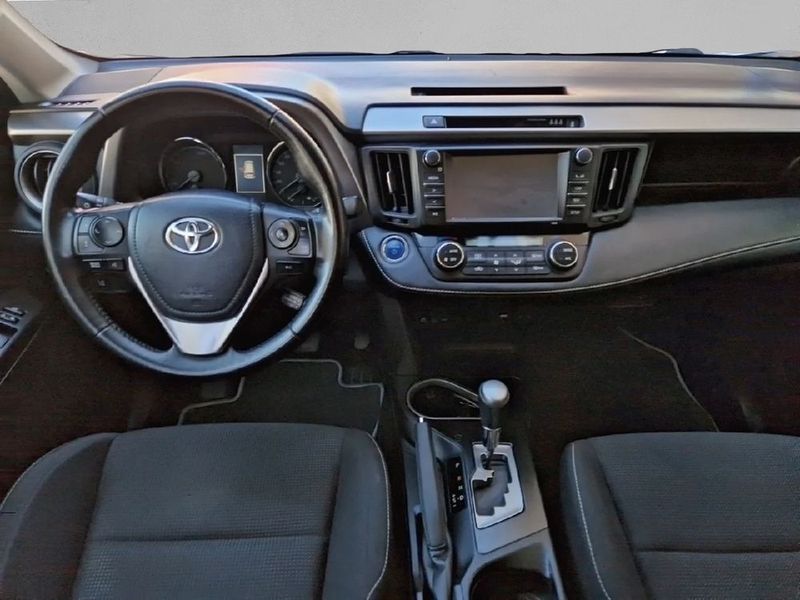 Toyota RAV4 • 2018 • 96,000 km 20