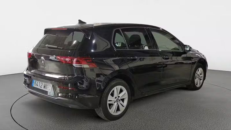 Volkswagen Golf • 2023 • 28,375 km 6