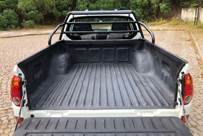 Mitsubishi L200 • 2010 • 250,000 km 3