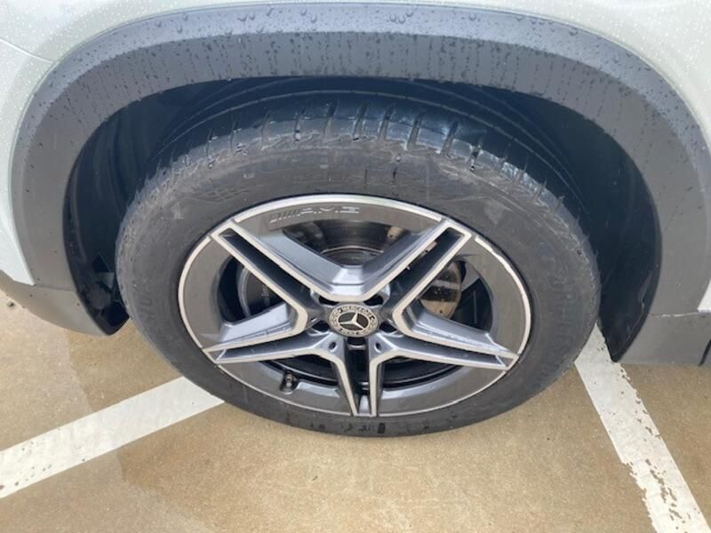 Mercedes-Benz GLB-Class • 2020 • 98,455 km 13