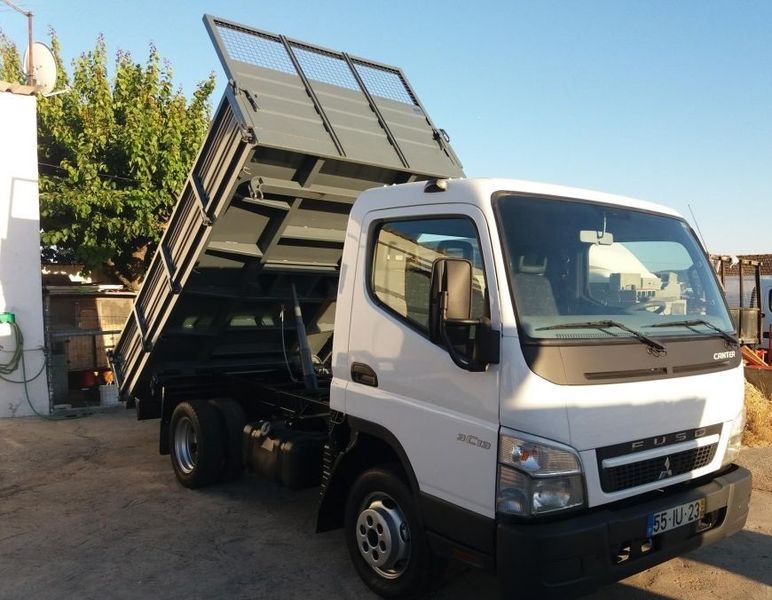 Mitsubishi Fuso canter • 2010 • 170,000 km 1