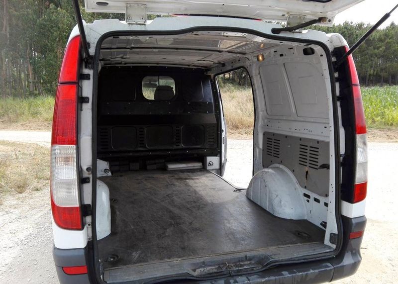 Mercedes-Benz 210 Van • 2006 • 3,000 km 5