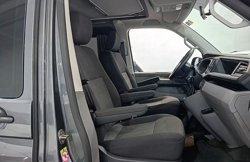 Volkswagen California • 2021 • 30,691 km 6