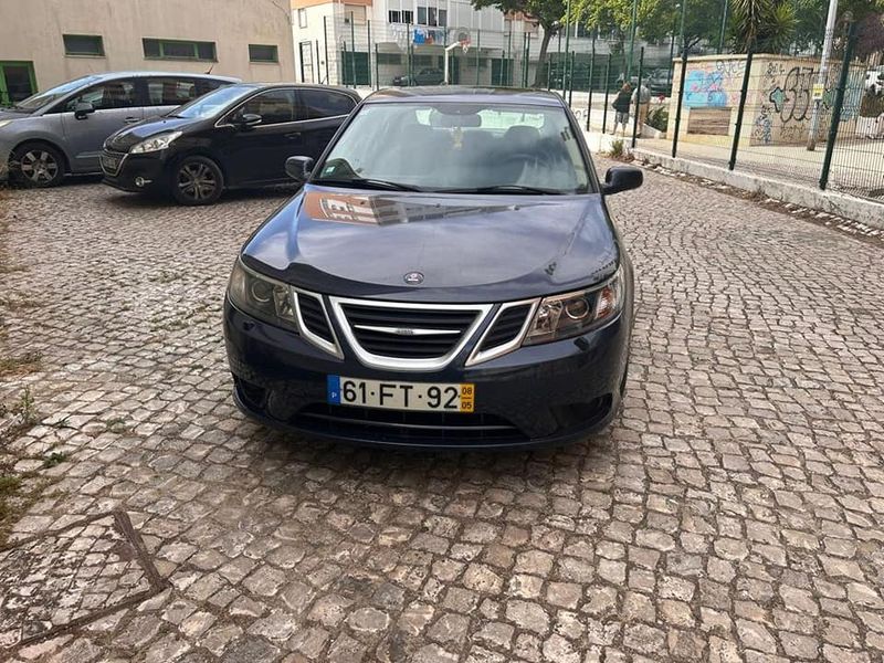 Saab 9-3 • 2008 • 243,000 km 3