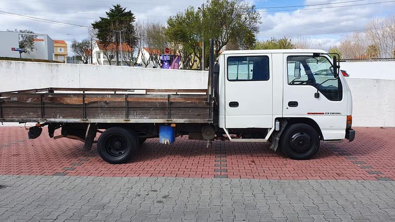 Isuzu Canter • 2001 • 450,000 km 3