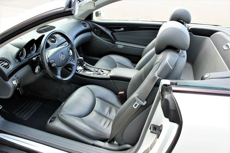 Mercedes-Benz SL-Class • 2005 • 98,200 km 10