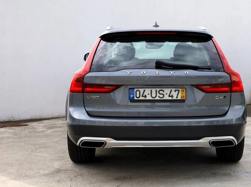 Volvo V90 Cross Country • 2018 • 68,000 km 3