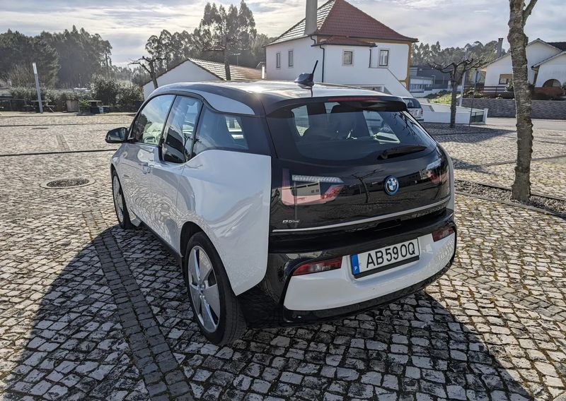 BMW i3 • 2018 • 155,000 km 4
