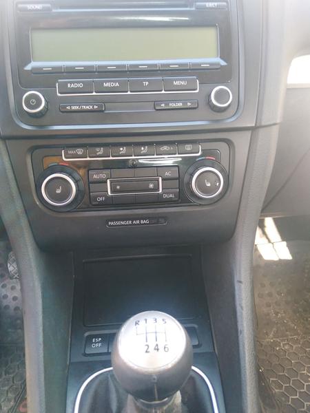 Volkswagen Golf • 2010 • 300,000 km 5