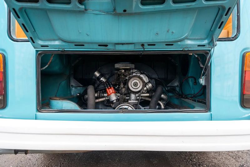 Volkswagen Multivan • 1989 • 220,800 km 5