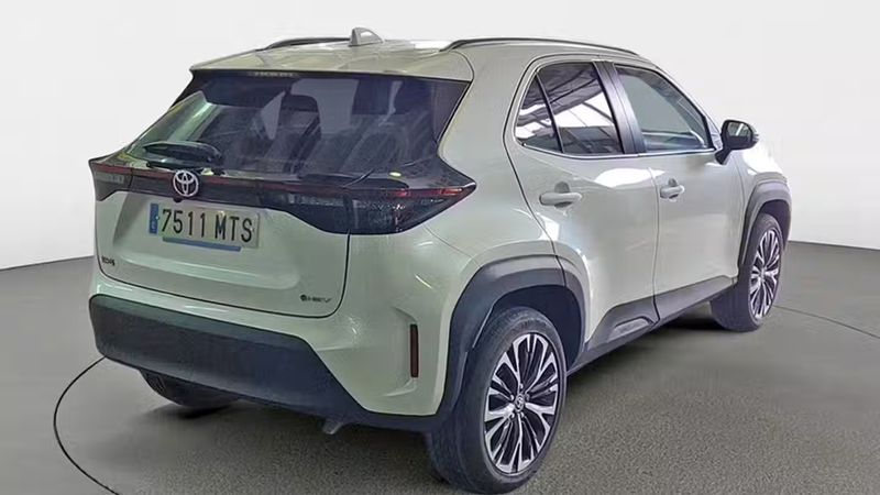 Toyota Yaris • 2024 • 5,564 km 3