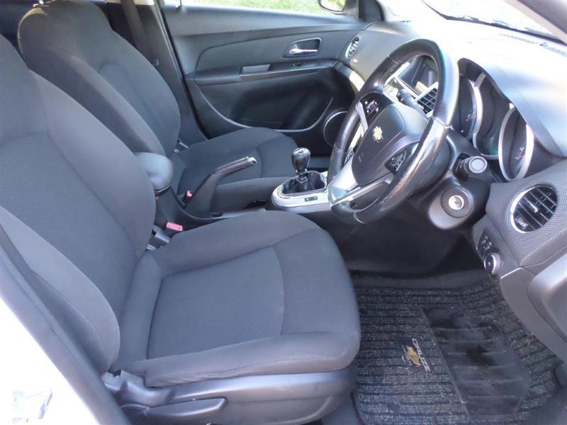 Chevrolet Cruze • 2012 • 55,000 km 4