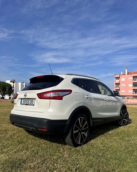 Nissan Qashqai • 2017 • 72,454 km 2