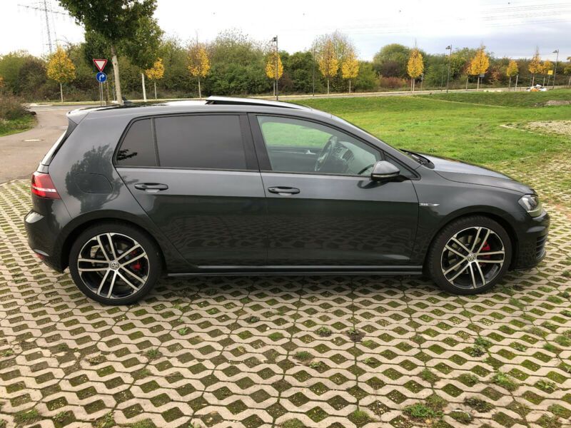 Volkswagen Golf • 2015 • 169,000 km 1