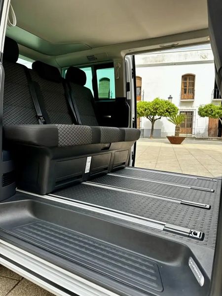 Volkswagen California • 2020 • 41,000 km 11