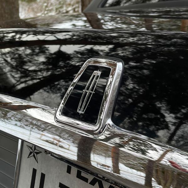 Lincoln Town Car • 2005 • 155,645 mi 10