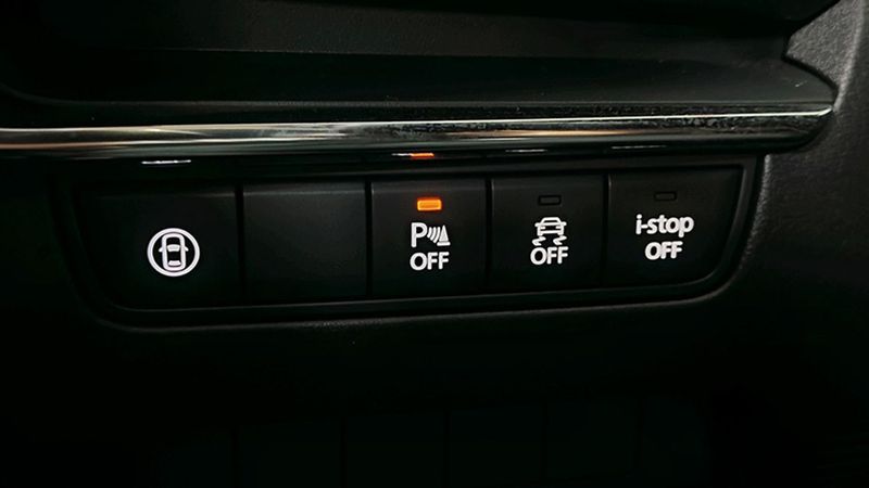 Mazda 3 • 2020 • 58,250 km 9