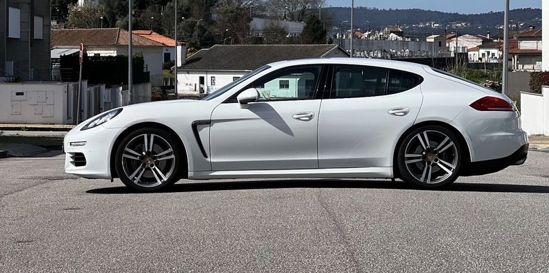 Porsche Panamera • 2015 • 122,078 km 3