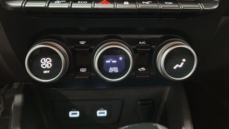 Dacia Duster • 2023 • 58,920 km 9