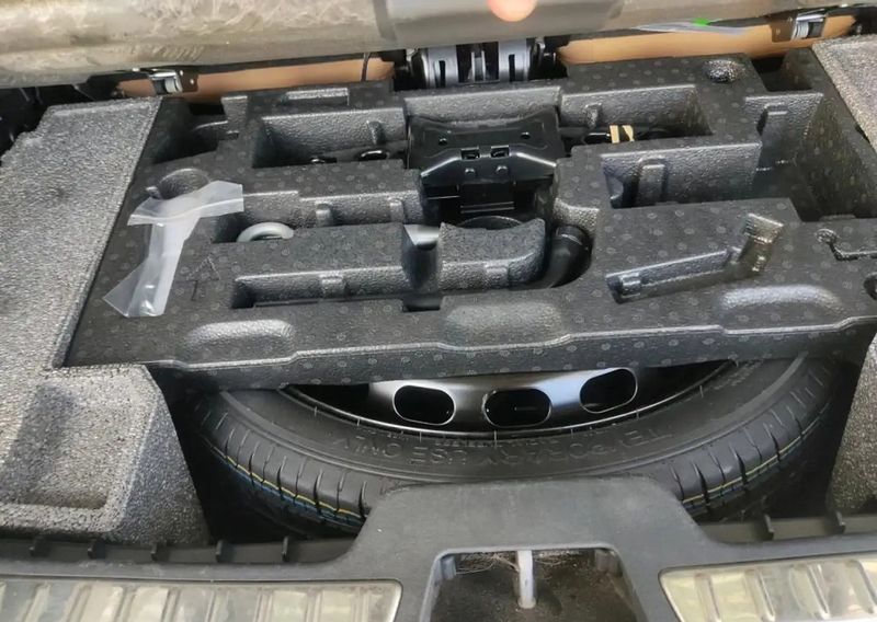 Volvo XC90 • 2019 • 128,000 km 12