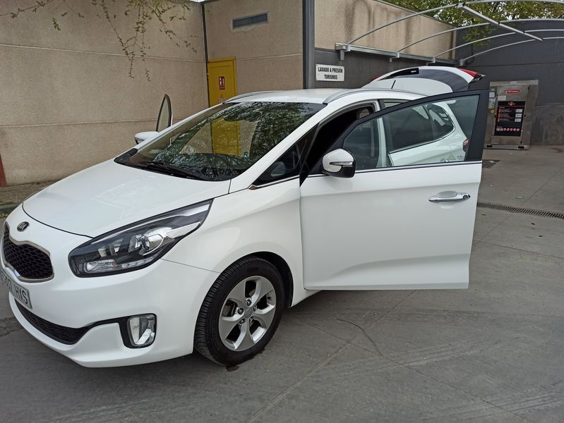 Kia Carens • 2014 • 210,000 km 12