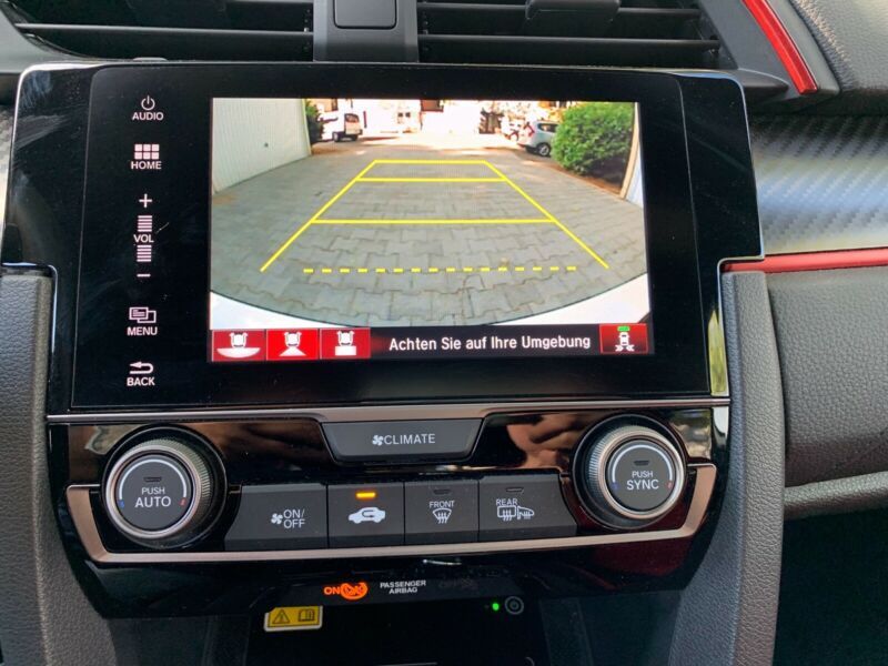 Honda Civic • 2017 • 124,000 km 5