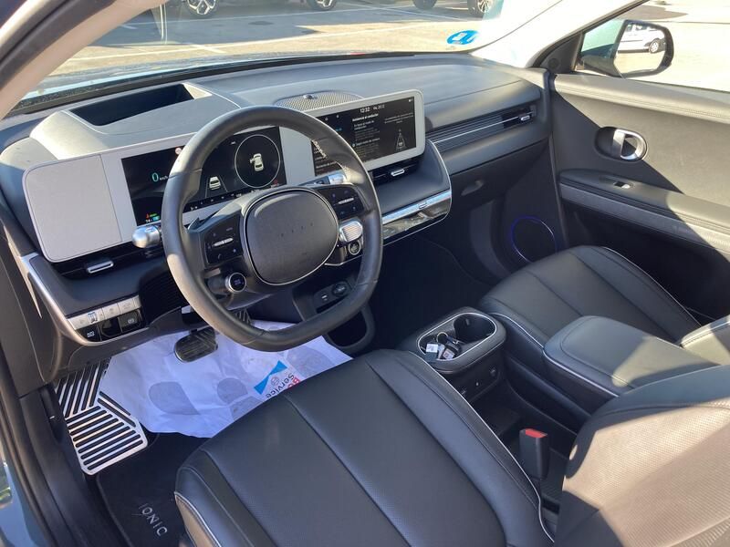 Hyundai Ioniq Electric • 2021 • 30,910 km 7