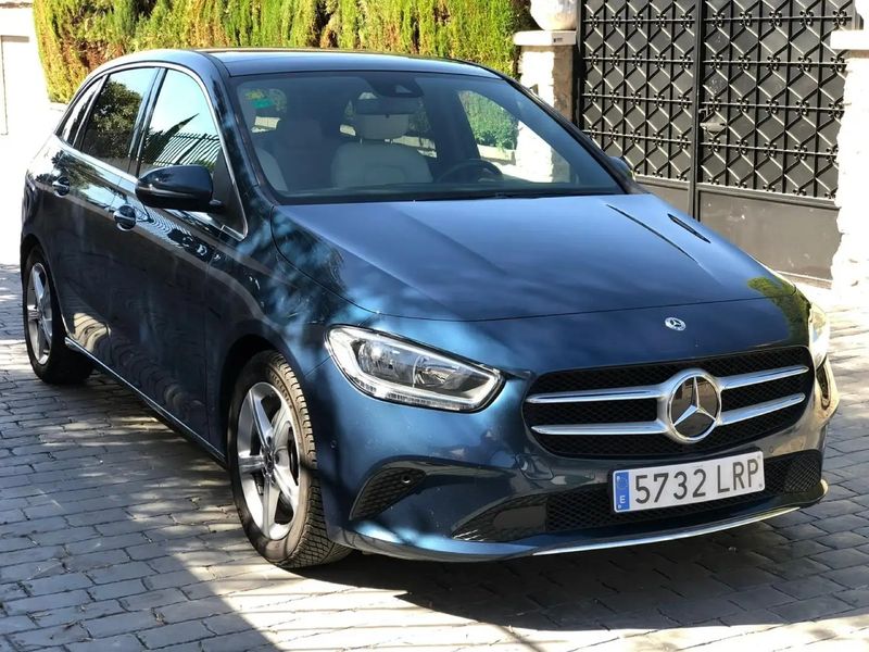 Mercedes-Benz Class B • 2019 • 98,000 km 1