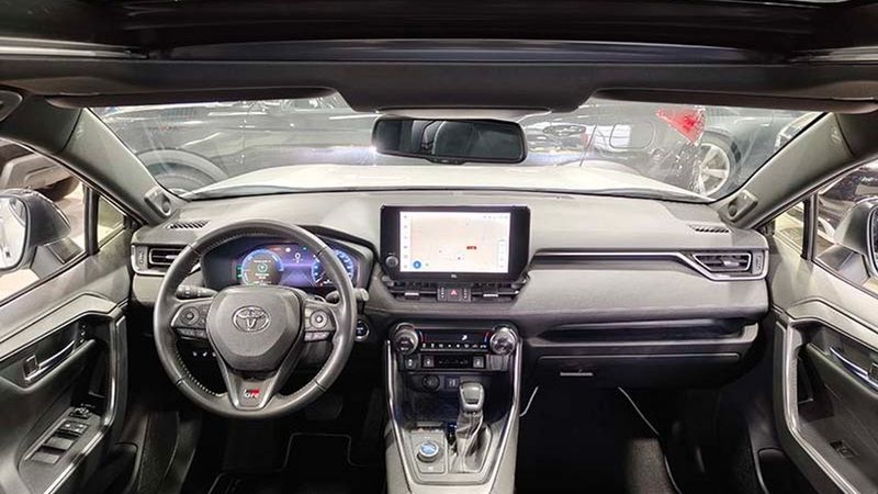Toyota RAV4 • 2023 • 27,309 km 14