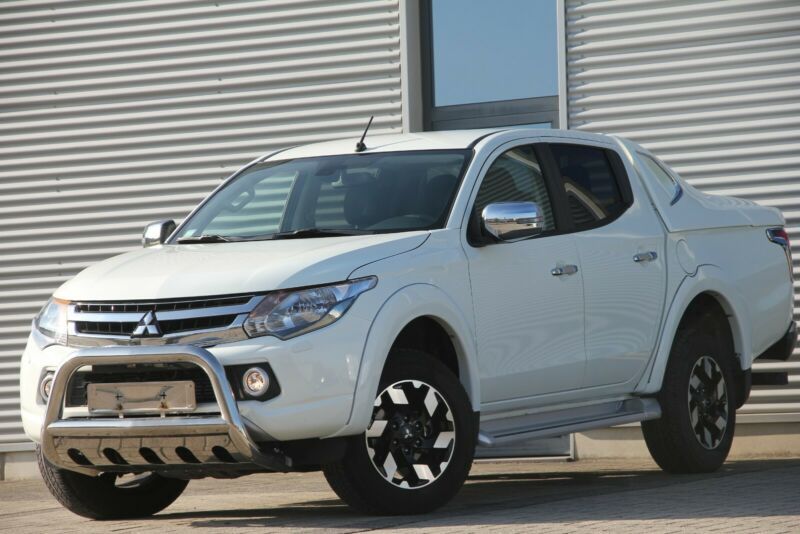 Mitsubishi L200 • 2017 • 95,000 km 1