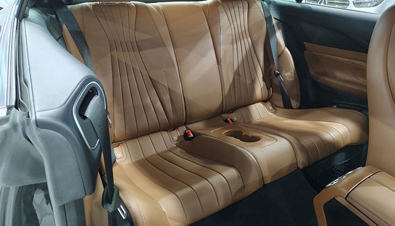 Mercedes-Benz E Coupé • 2017 • 97,725 km 10