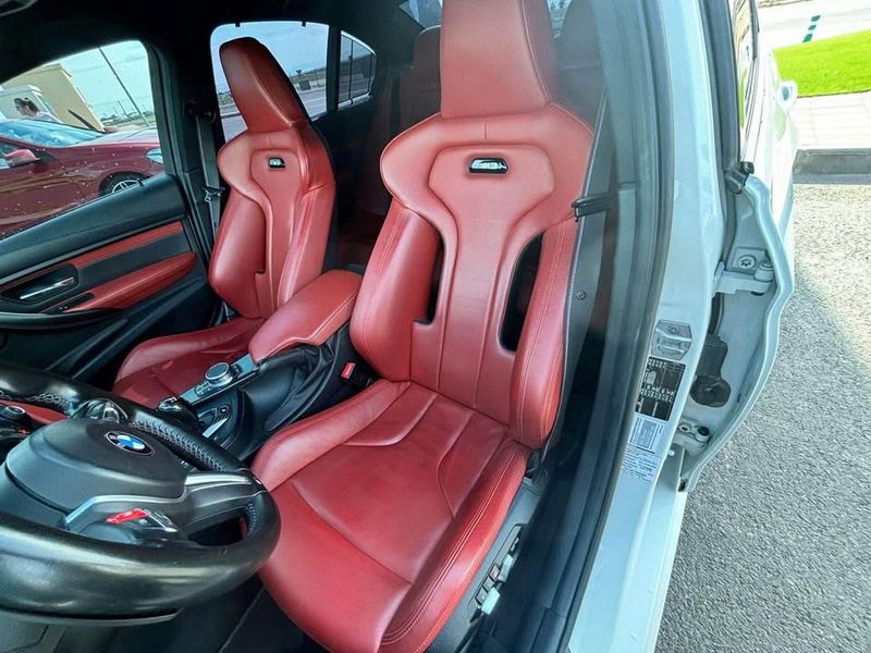 BMW M3 • 2017 • 115,350 km 4