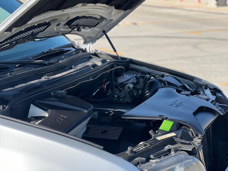 BMW X5 • 2004 • 338,000 km 10