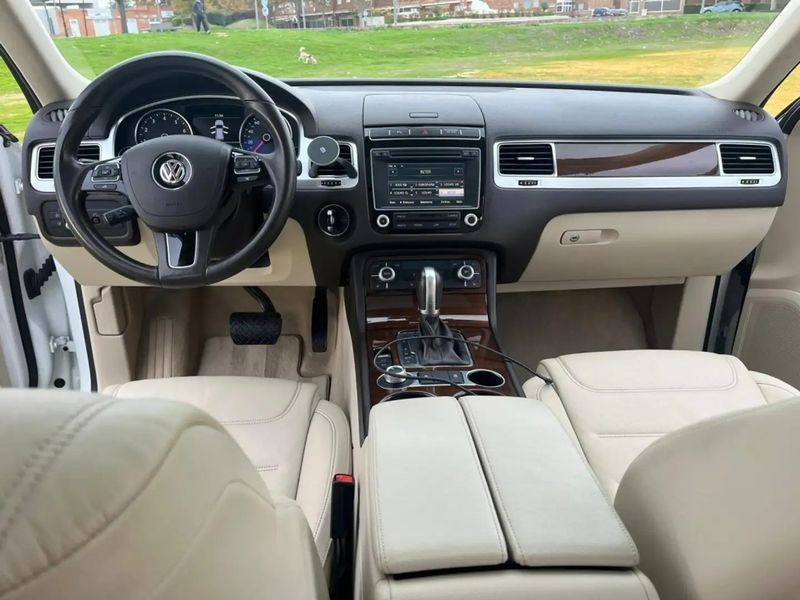 Volkswagen Touareg • 2015 • 66,000 km 5