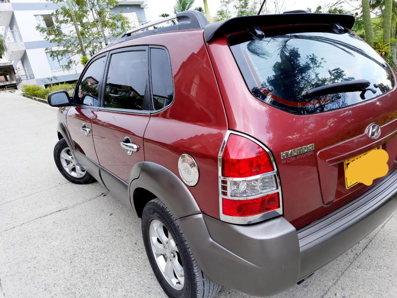 Hyundai Tucson • 2010 • 164,349 km 4
