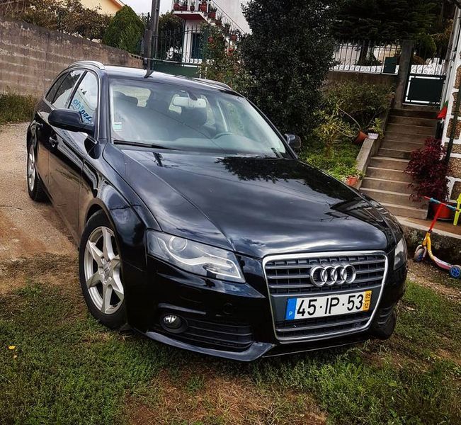 Audi A4 • 2009 • 200,000 km 1