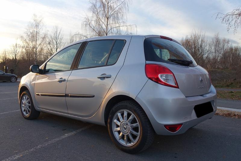 Renault Clio • 2010 • 99,000 km 1