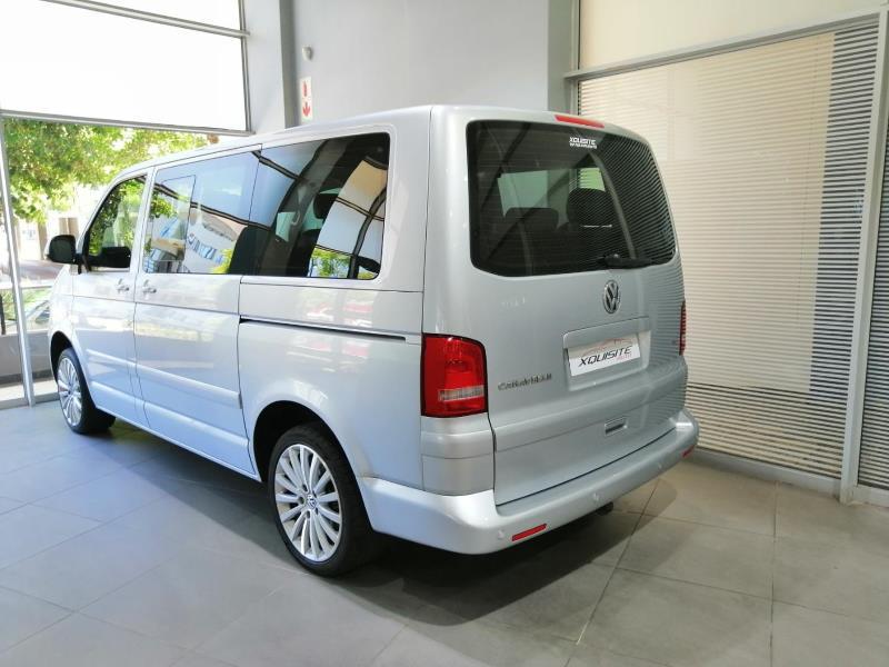 Volkswagen Caravelle • 2015 • 89,000 km 2
