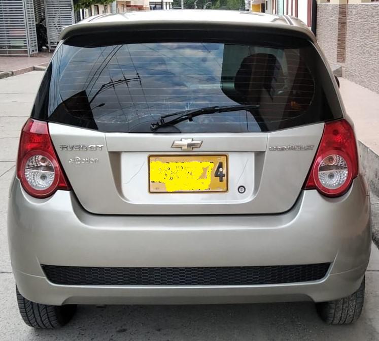 Chevrolet Aveo • 2012 • 100,067 km 2