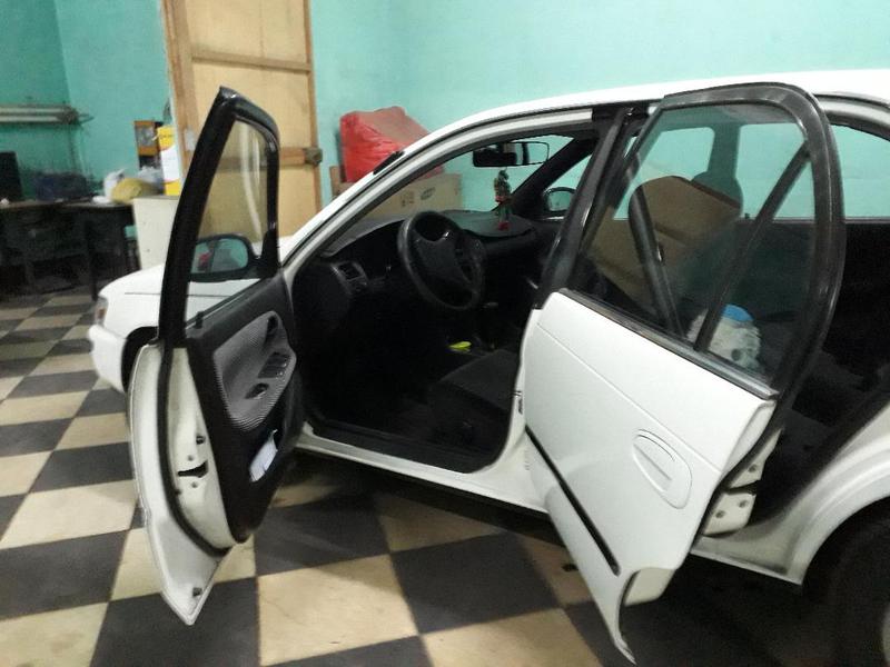 Toyota Corolla • 1993 • 246,000 km 4