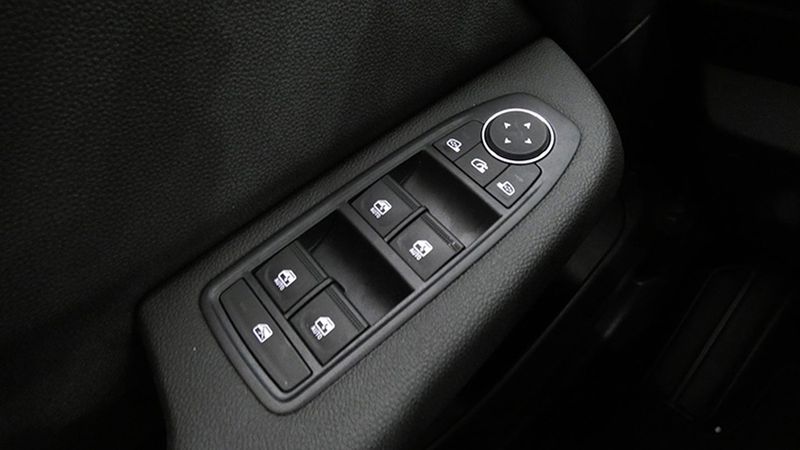 Mitsubishi Colt • 2024 • 1,765 km 17