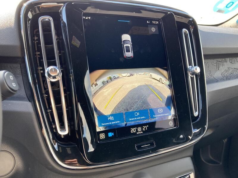 Volvo XC40 • 2023 • 16,708 km 15